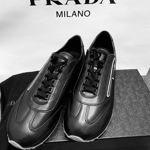 Prada men’s Nappa Aviator leather sneakers - Picture 7 of 14